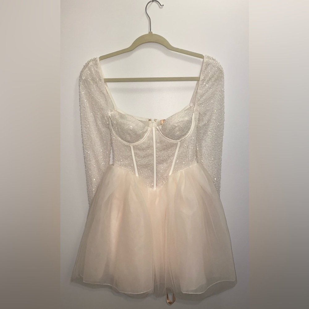 Oh Polly “Calliope” Embellished Long Sleeve Tulle Mini Dress in Ivory.NWT SIZE 2